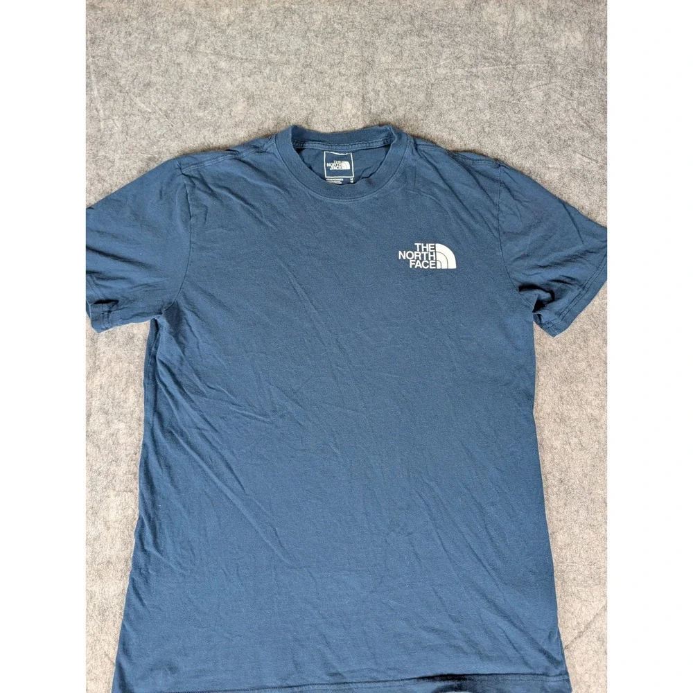 The North Face Mens Navy Blue Graphic T-Shirt Never Stop Exploring Logo Tee M